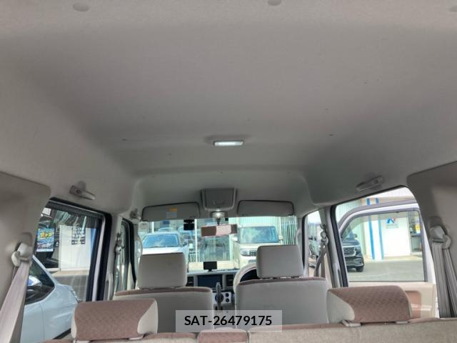 Suzuki EVERY WAGON 2011-08 8812345-8