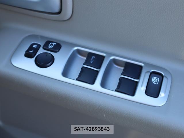 Suzuki EVERY WAGON 2012-08 8812975-12