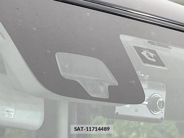 Suzuki EVERY WAGON 2019-05 8813993-4