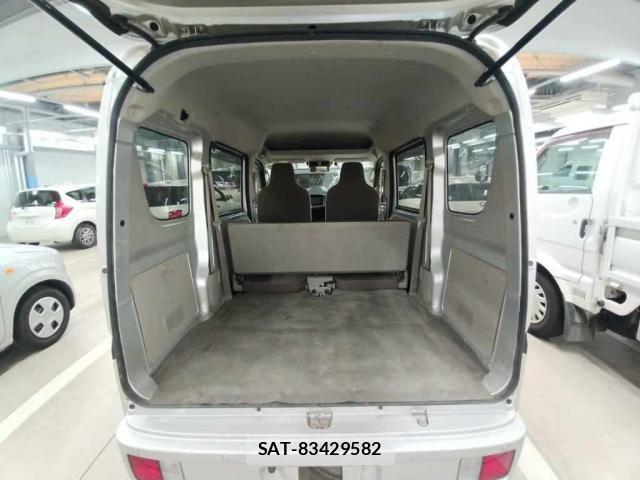 Suzuki EVERY 2022-08 8813039-5