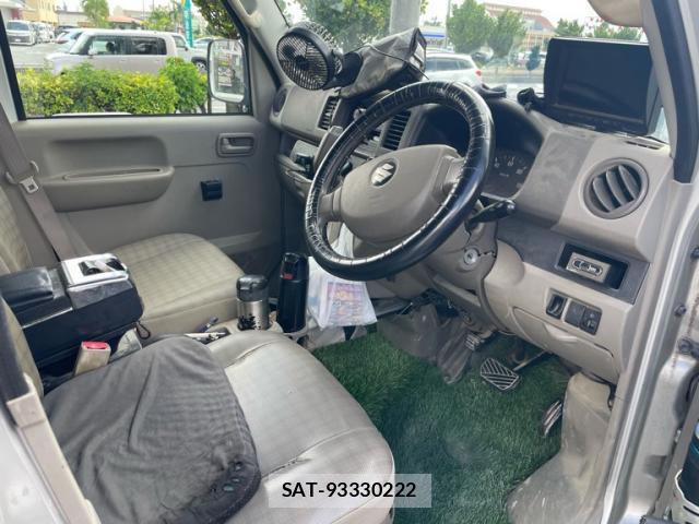 Suzuki EVERY 2010-06 8813356-10