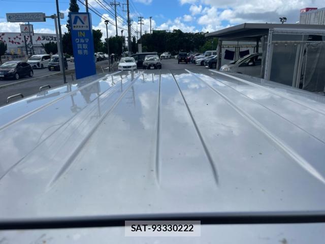 Suzuki EVERY 2010-06 8813356-12