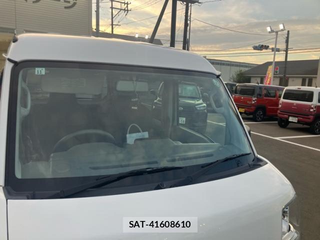 Suzuki EVERY 2017-01 8813508-13