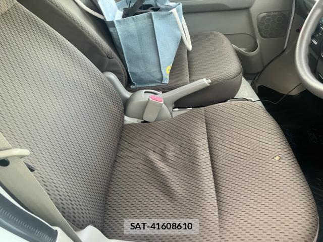 Suzuki EVERY 2017-01 8813508-14