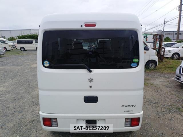 Suzuki EVERY 2020-09 8813817-3