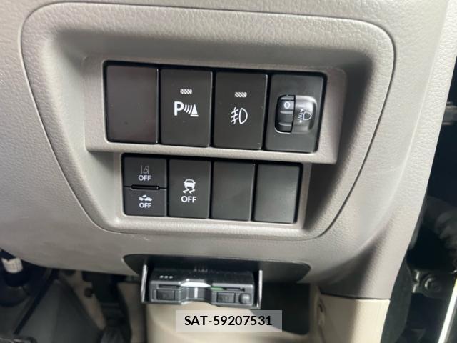 Suzuki EVERY 2022-04 8814437-10
