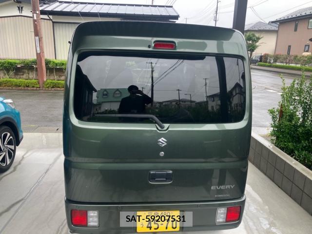 Suzuki EVERY 2022-04 8814437-12