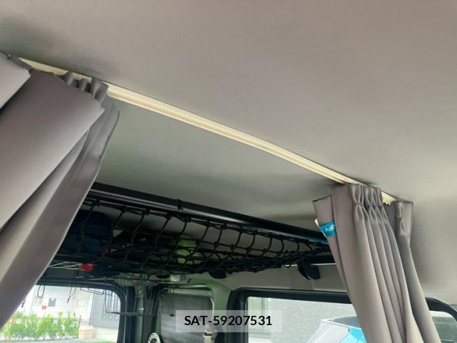 Suzuki EVERY 2022-04 8814437-15