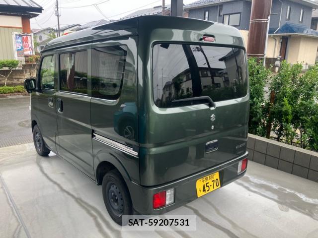 Suzuki EVERY 2022-04 8814437-3