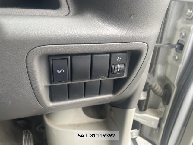 Suzuki EVERY 2015-08 8814568-13