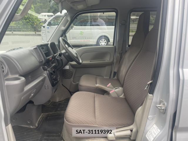 Suzuki EVERY 2015-08 8814568-18
