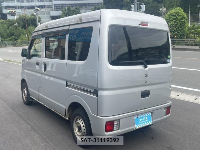 Suzuki EVERY 2015-08 8814568-2