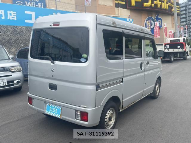 Suzuki EVERY 2015-08 8814568-4