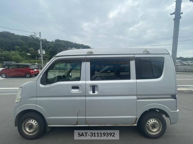 Suzuki EVERY 2015-08 8814568-6