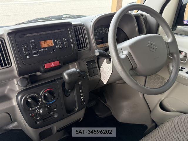 Suzuki EVERY 2018-06 8815845-15