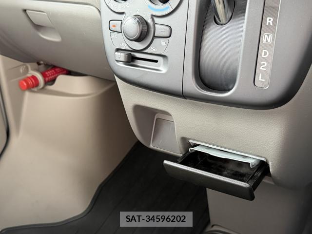 Suzuki EVERY 2018-06 8815845-18