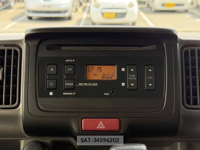 Suzuki EVERY 2018-06 8815845-8