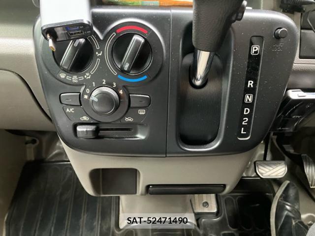 Suzuki EVERY 2017-01 8815865-17