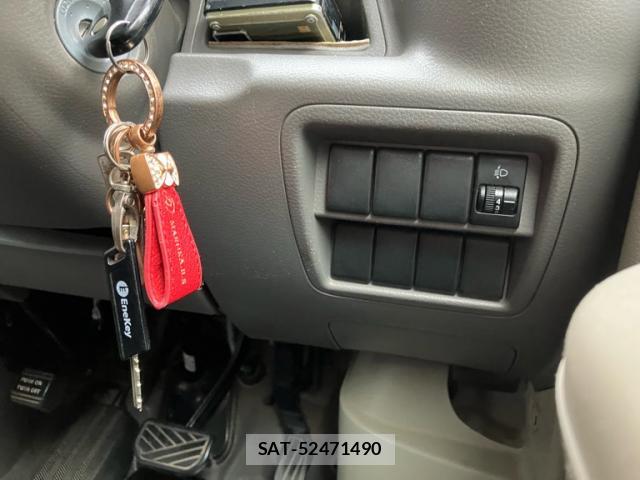 Suzuki EVERY 2017-01 8815865-18