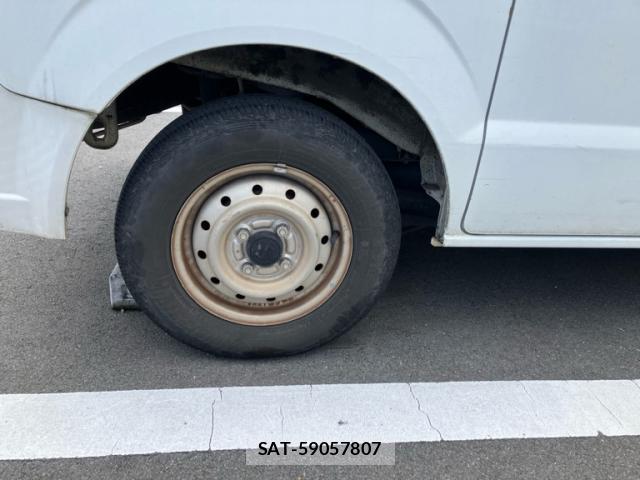 Suzuki EVERY 2014-09 8815866-7