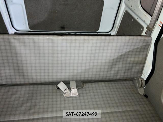 Suzuki EVERY 2006-04 8816271-10