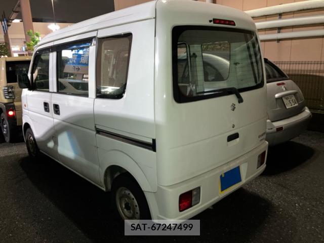 Suzuki EVERY 2006-04 8816271-2