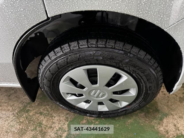 Suzuki EVERY 2026-08 8817410-13