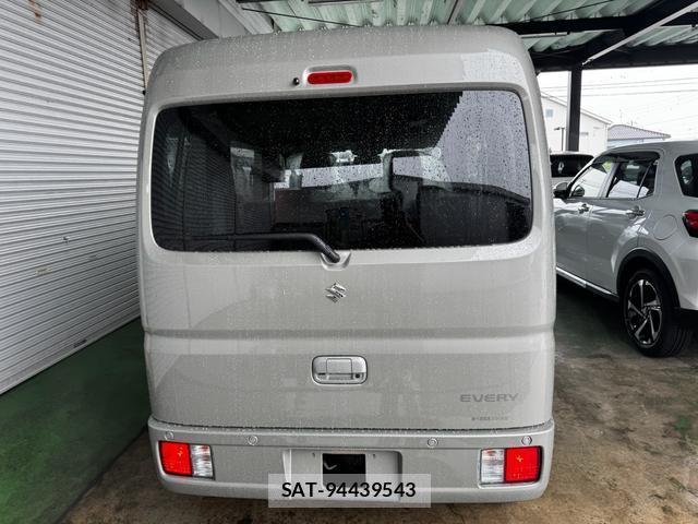 Suzuki EVERY 2026-08 8817411-14