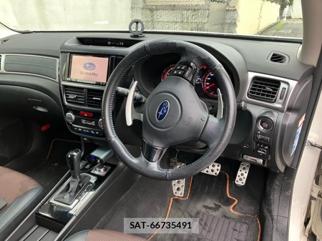 Subaru EXIGA CROSSOVER 2016-10 8813243-18