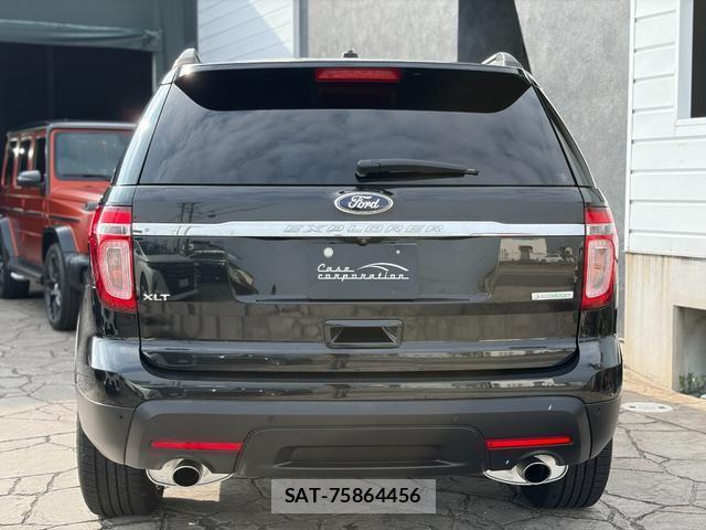 Ford EXPLORER 2014-07 8812343-3