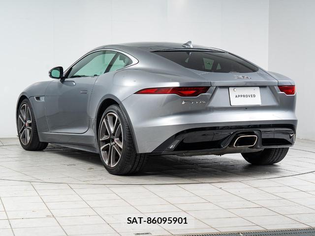 Jaguar F-TYPE 2022-03 8812472-11