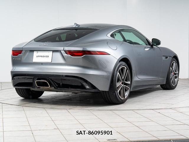 Jaguar F-TYPE 2022-03 8812472-12