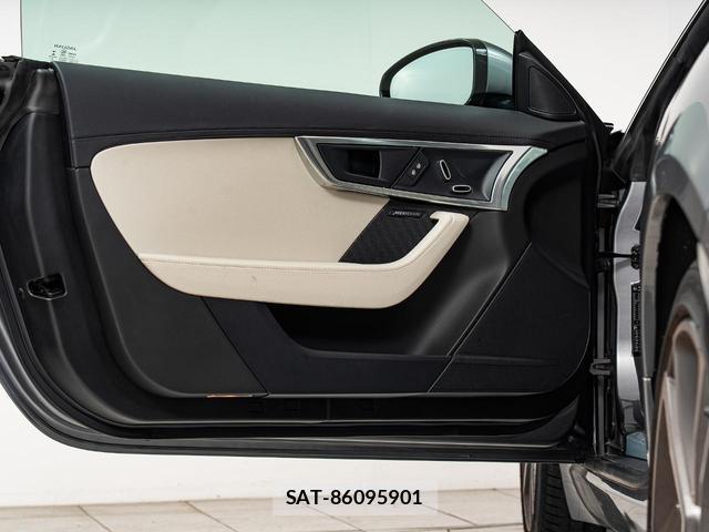 Jaguar F-TYPE 2022-03 8812472-4