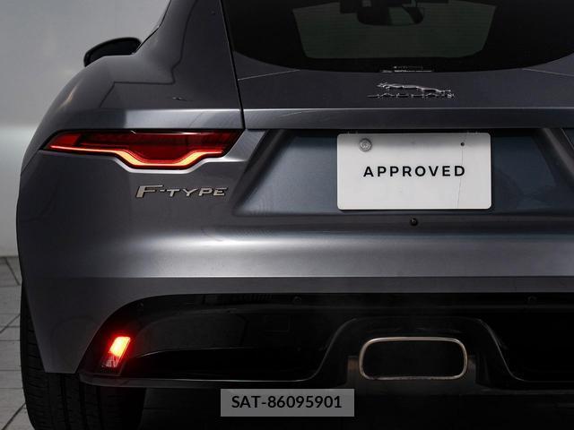 Jaguar F-TYPE 2022-03 8812472-6