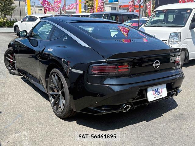 Nissan FAIRLADY Z 2022-10 8814208-1
