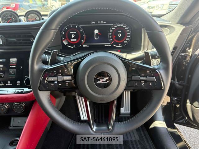 Nissan FAIRLADY Z 2022-10 8814208-2