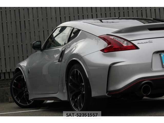 Nissan FAIRLADY Z 2017-11 8817662-3
