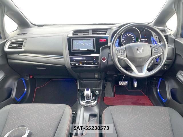 Honda FIT HYBRID 2015-12 8813677-1