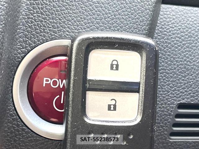 Honda FIT HYBRID 2015-12 8813677-6
