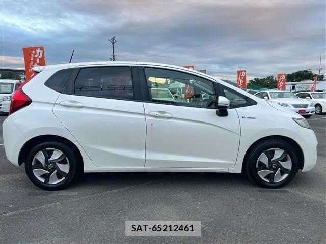 Honda FIT HYBRID 2014-07 8814644-4