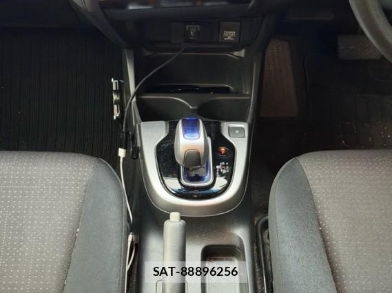Honda FIT HYBRID 2013-10 8815556-13