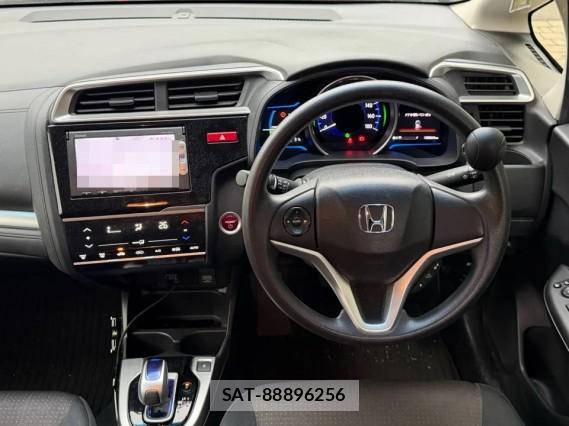 Honda FIT HYBRID 2013-10 8815556-15