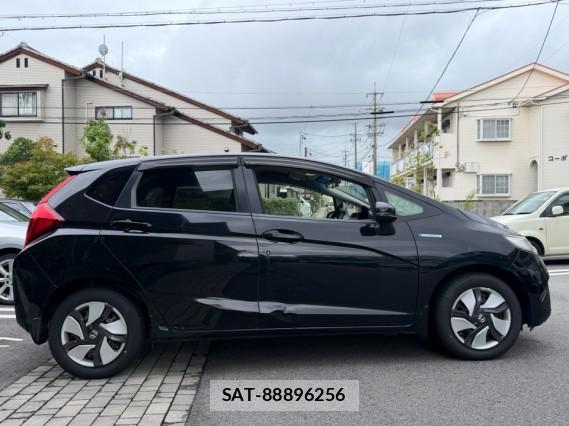 Honda FIT HYBRID 2013-10 8815556-3