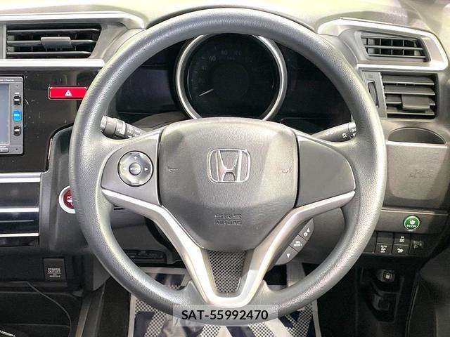 Honda FIT HYBRID 2016-09 8815592-10