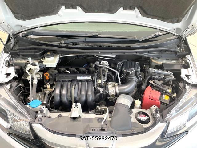 Honda FIT HYBRID 2016-09 8815592-17