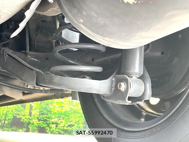 Honda FIT HYBRID 2016-09 8815592-18