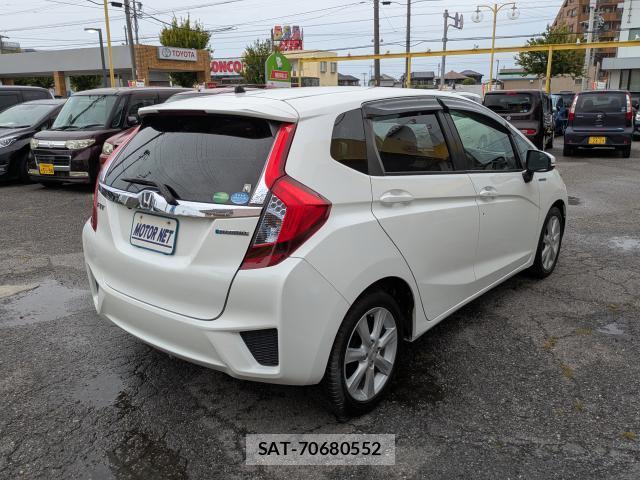 Honda FIT HYBRID 2015-08 8817074-1