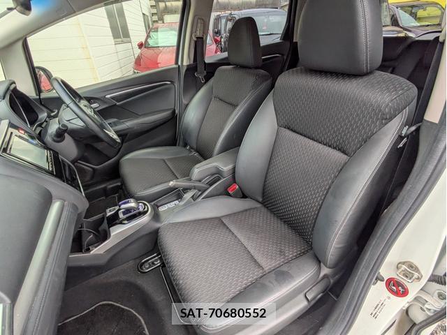 Honda FIT HYBRID 2015-08 8817074-5