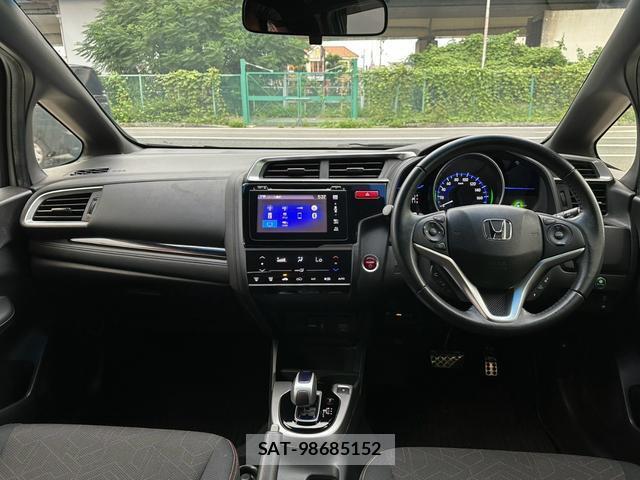 Honda FIT HYBRID 2014-09 8817102-13