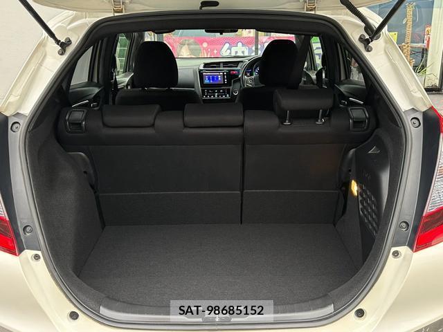 Honda FIT HYBRID 2014-09 8817102-5